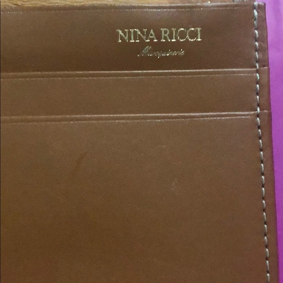 ❌SOLD OUT❌Authentic Nina Ricci wallet - Picture 9 of 9